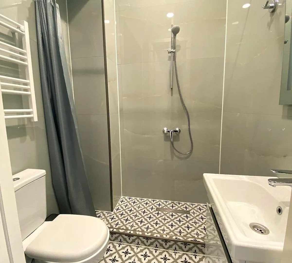 Aparthotel Mtatsminda Tbilisi 0*,  Geórgia
